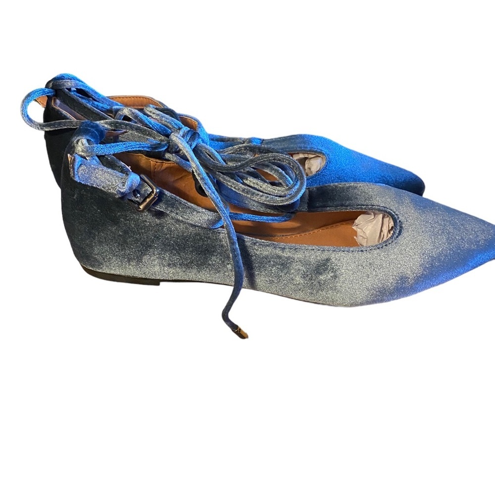 NWT In Box Yoki Gray Velour Urban Flats With Ankle Straps Ballet Style Shoes - Picture 5 of 8
